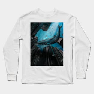 Blue whale in the ocean Long Sleeve T-Shirt